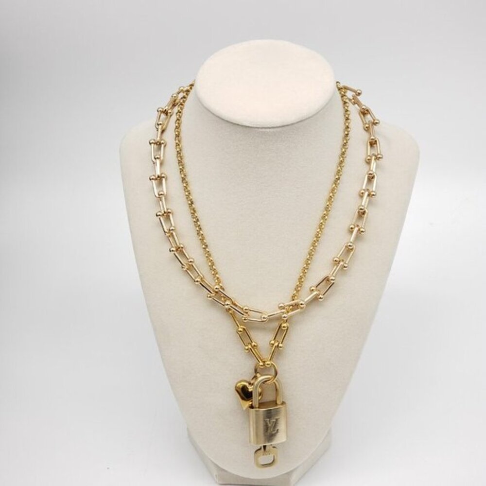 Stainless Steel Gold-Plated Necklace with Authentic Louis Vuitton Padlock - Picture 7 of 7